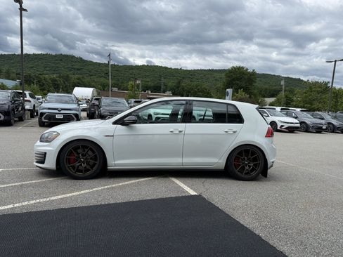 Used 2017 Volkswagen GTI S FWD image 6