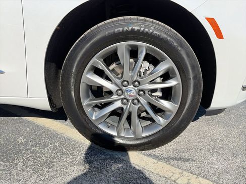 Used 2023 Buick Enclave Avenir w/ Avenir Technology Package image 35