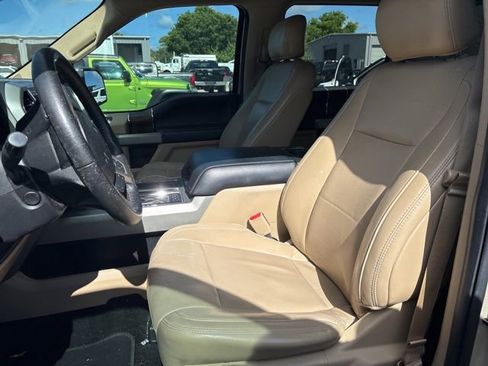 Used 2017 Ford F150 Lariat w/ Equipment Group 502A Luxury RWD image 3