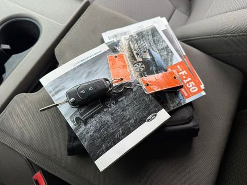 Used 2019 Ford F150 XLT w/ Trailer Tow Package image 5