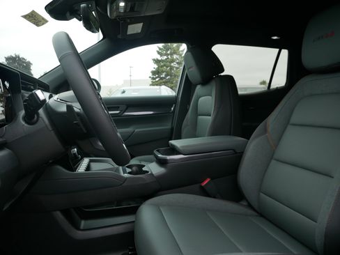 New 2026 GMC Terrain AT4 w/ Technology Package II AWD/4WD image 4