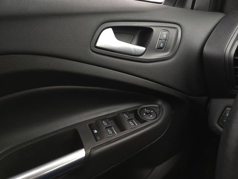 Used 2019 Ford Escape SEL image 27