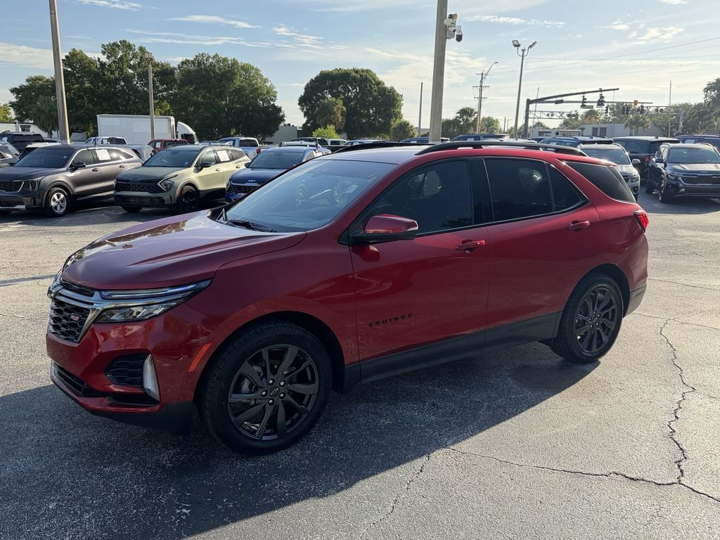 Used 2022 Chevrolet Equinox RS w/ RS Leather Package FWD image 9