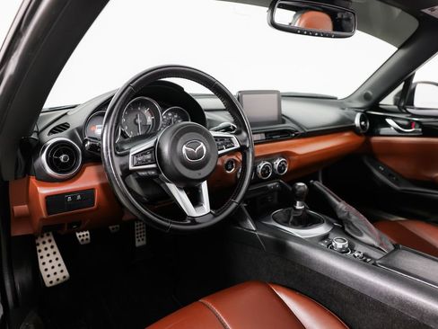 Used 2019 MAZDA MX-5 Miata RF Grand Touring image 24