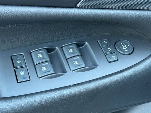 Used 2020 Cadillac Escalade ESV Luxury image 17