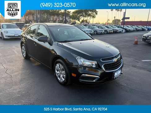 Used 2016 Chevrolet Cruze LS FWD image 3