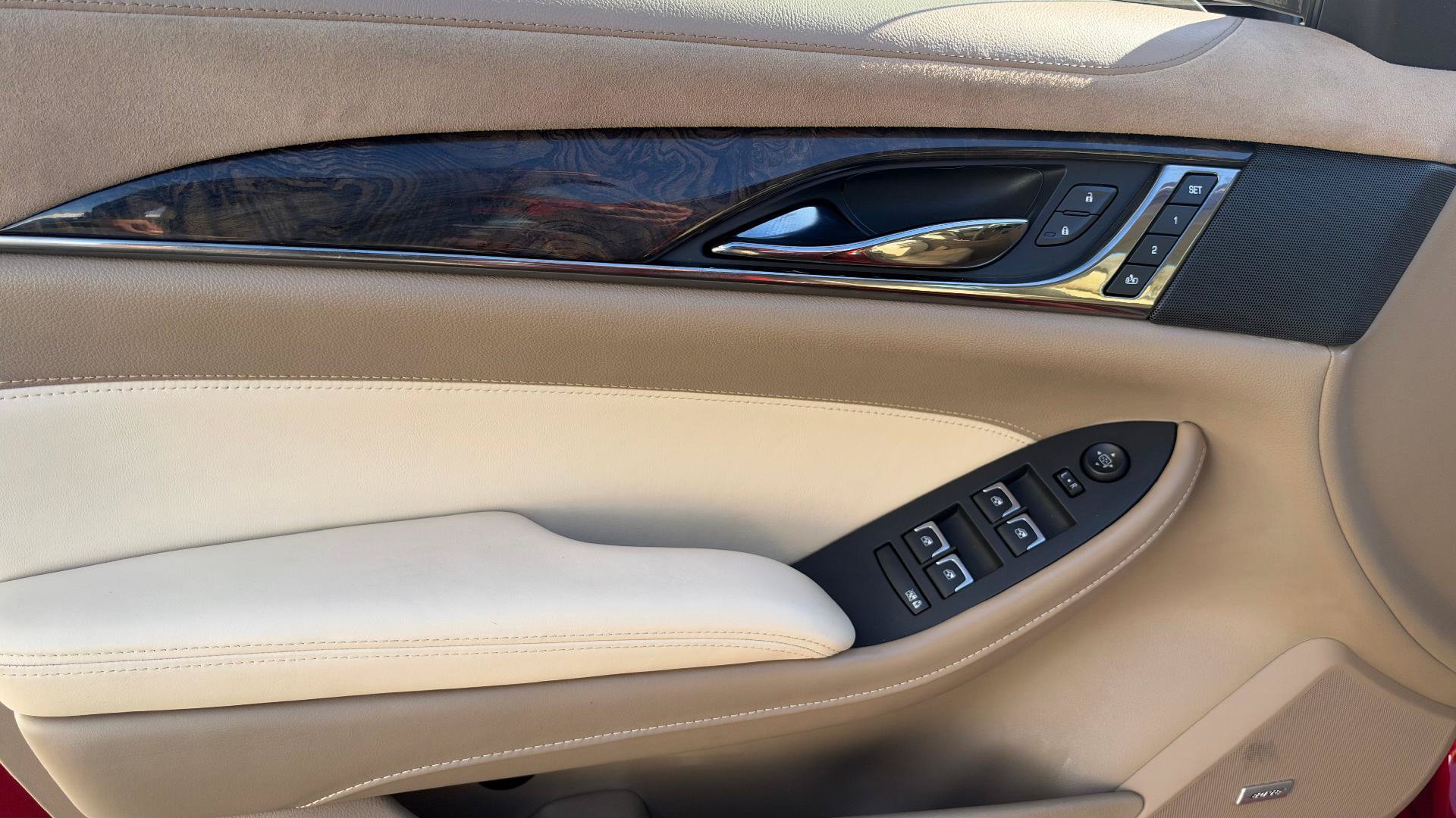 Used 2015 Cadillac CTS Luxury RWD image 12