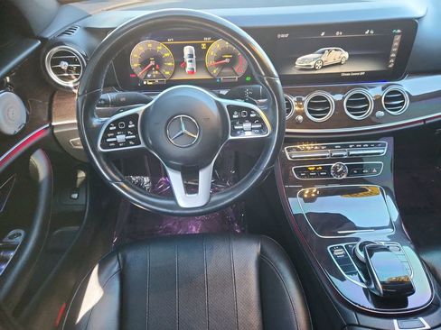 Used 2020 Mercedes-Benz E 450 4MATIC Sedan image 11