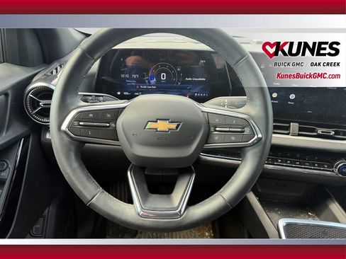 Used 2025 Chevrolet Equinox LT w/ Convenience Package II AWD/4WD image 15