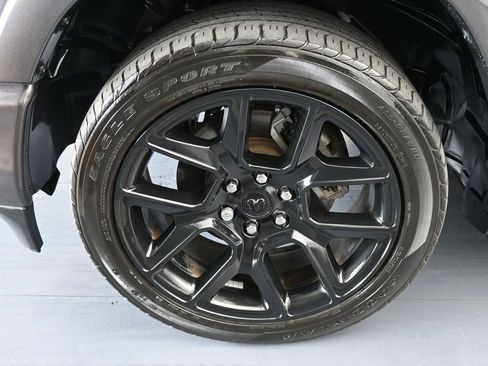 Used 2022 RAM 1500 Laramie image 32