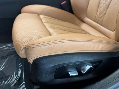 Certified 2023 BMW 530e w/ Convenience Package image 14