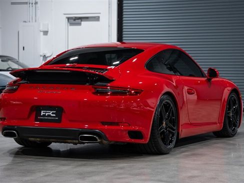 Used 2017 Porsche 911 Carrera RWD image 15