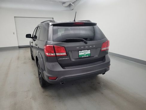 Used 2018 Dodge Journey SXT w/ Premium Group FWD image 6