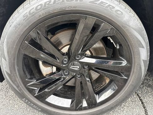 Used 2023 Volkswagen Tiguan SE R-Line AWD/4WD image 10