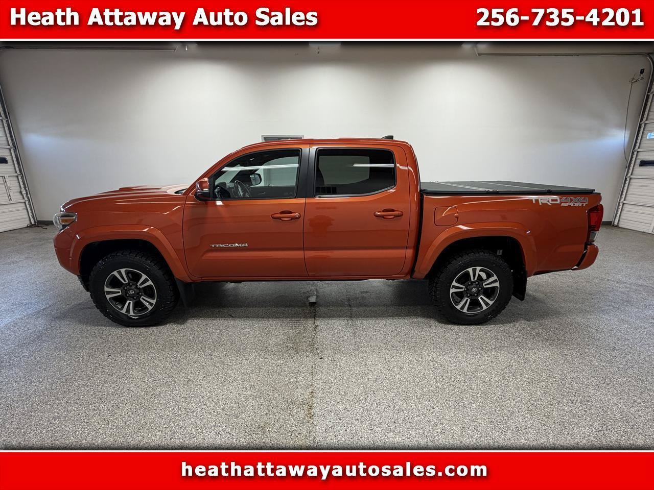 Used 2017 Toyota Tacoma TRD Sport w/ Tow Package (A/T) AWD/4WD image 1