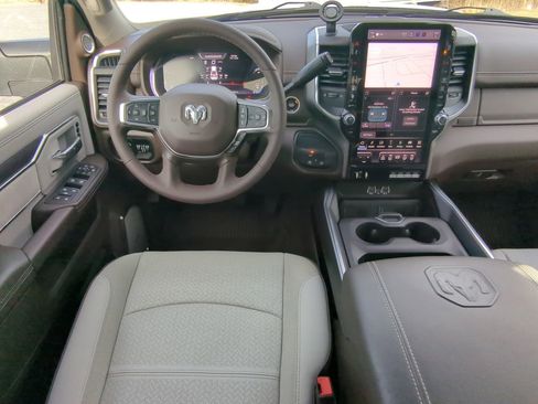 Used 2025 RAM 3500 Laramie image 14