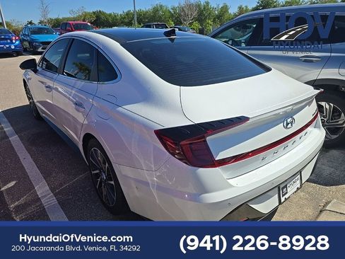 Used 2022 Hyundai Sonata Limited w/ Cargo Package image 11