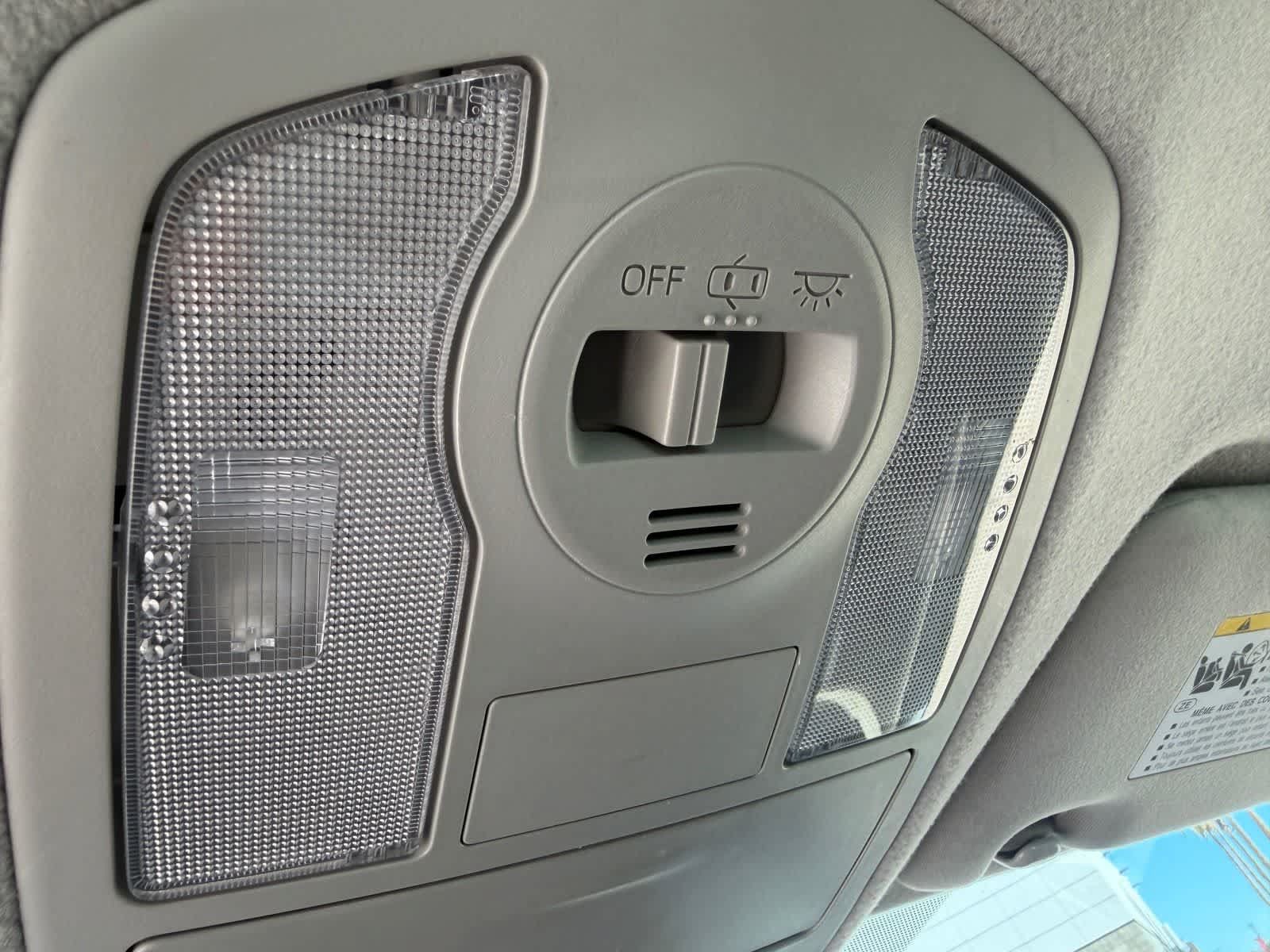 Used 2014 Toyota Prius V Five FWD image 31