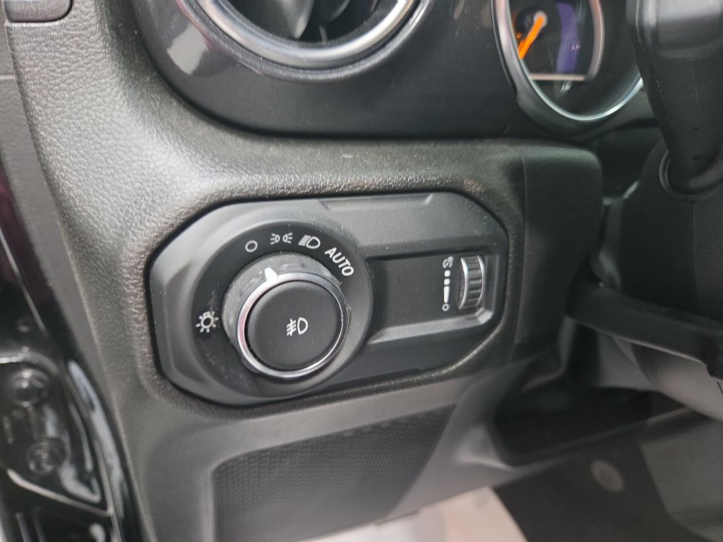 Used 2023 Jeep Wrangler Unlimited Rubicon 392 w/ Xtreme Recon 35" Tire Package AWD/4WD image 34