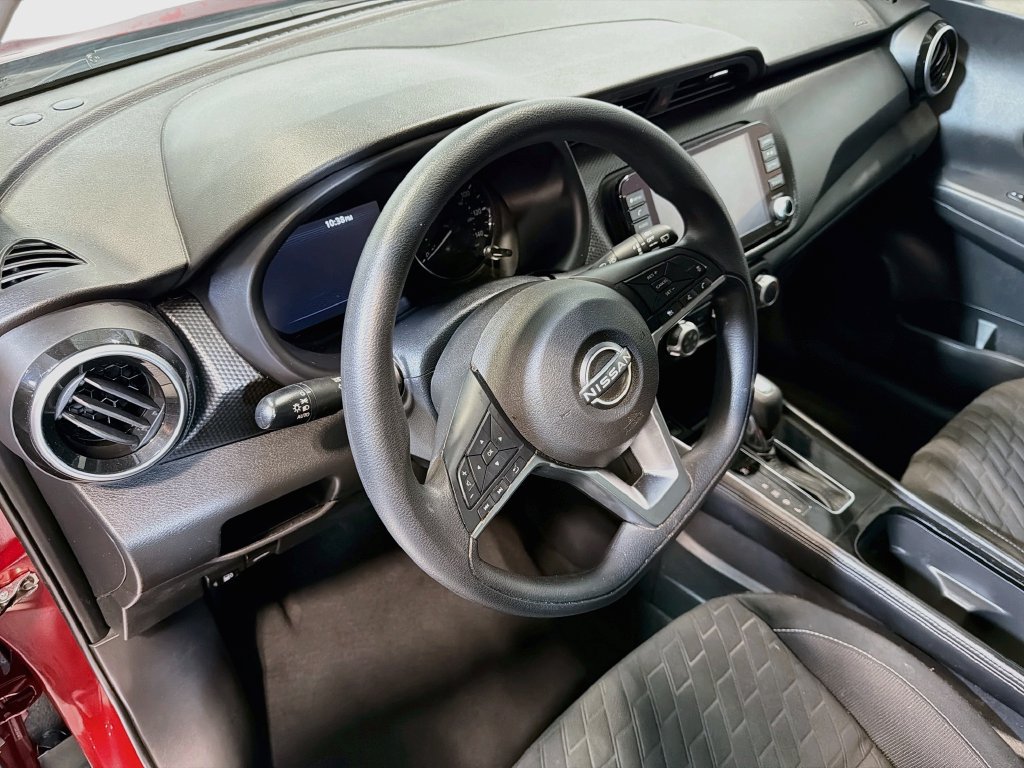 Used 2023 Nissan Kicks SV FWD image 11