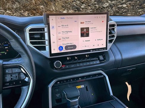 Used 2024 Toyota Tundra Platinum image 6