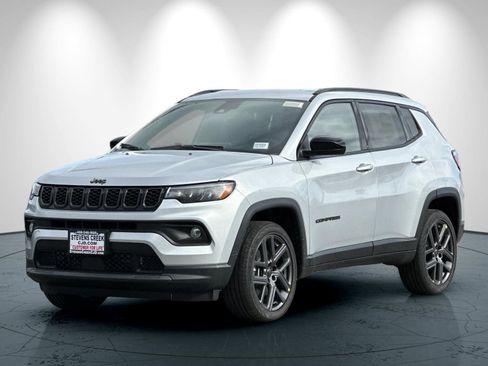 New 2026 Jeep Compass Latitude image 8