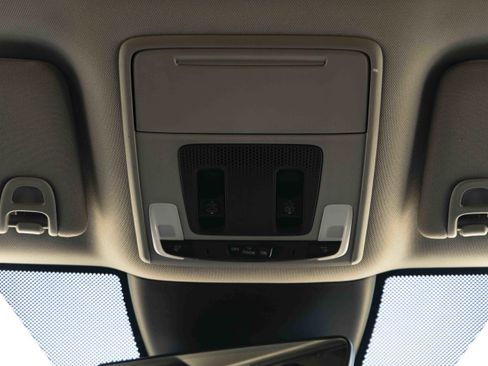 Used 2025 Honda Pilot Touring image 37