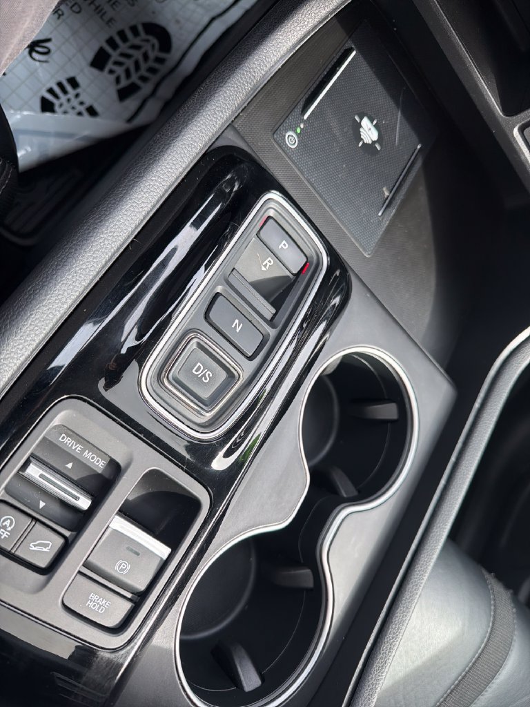 Used 2023 Honda Pilot Touring image 9