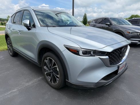Used 2023 MAZDA CX-5 AWD 2.5 S w/ Premium Plus Pkg image 2