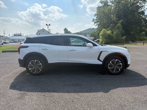 Used 2025 Chevrolet Blazer EV LT AWD/4WD image 6