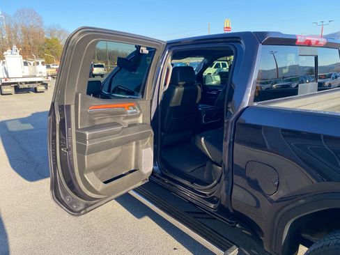 Used 2022 GMC Sierra 1500 Denali w/ Denali Reserve Package image 25