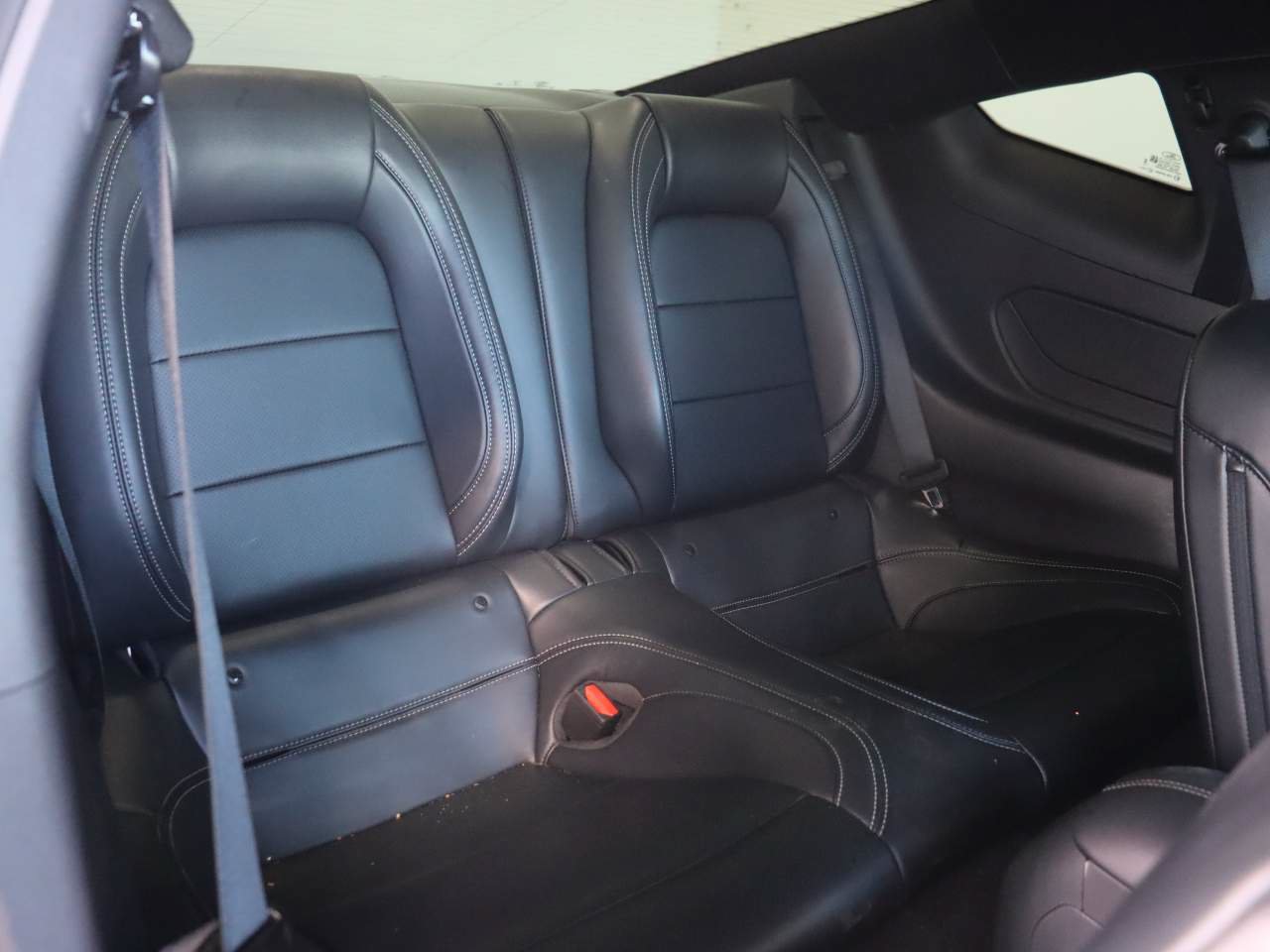 Used 2025 Ford Mustang Premium RWD image 17