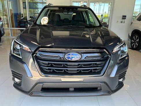 Used 2024 Subaru Forester Premium AWD/4WD image 4