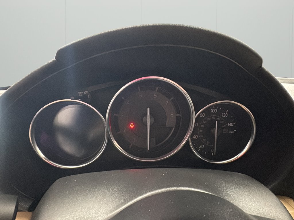 Used 2016 MAZDA MX-5 Miata Grand Touring RWD image 12