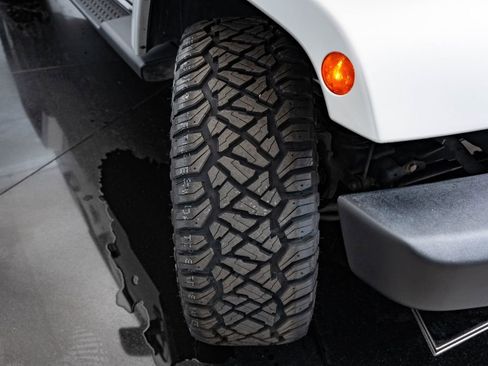 Used 2011 Jeep Wrangler Unlimited Sahara w/ Trailer Tow Group AWD/4WD image 45