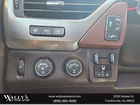 Used 2017 Chevrolet Suburban Premier image 7