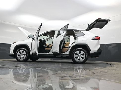 Used 2025 Toyota RAV4 LE FWD image 40