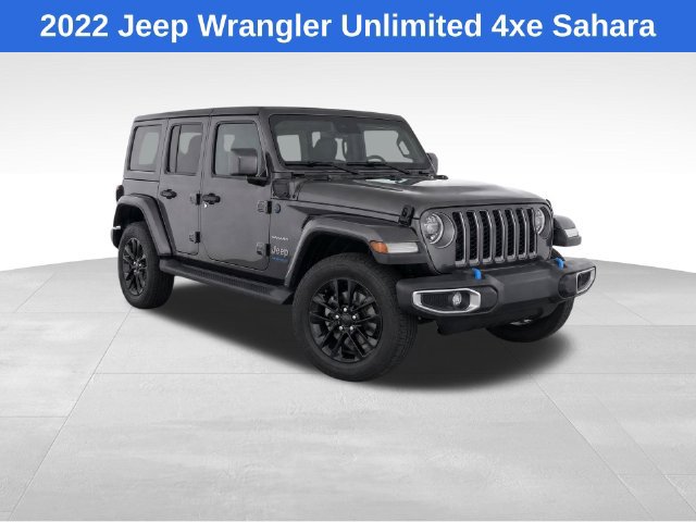 Used 2022 Jeep Wrangler Unlimited Sahara w/ Cold Weather Group AWD/4WD image 2