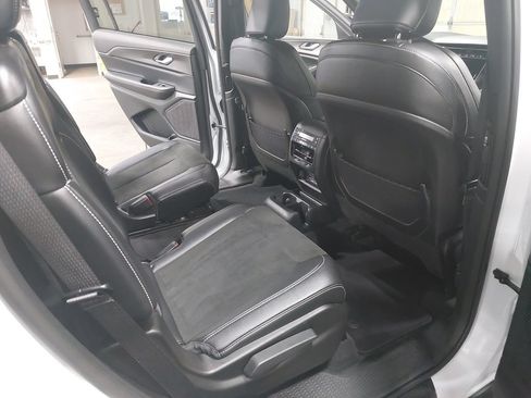 Used 2023 Jeep Grand Cherokee L Laredo AWD/4WD image 11