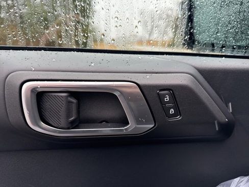 New 2025 Ford Bronco Outer Banks image 11