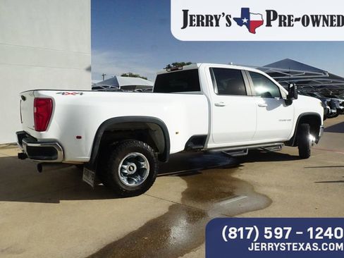 Used 2022 Chevrolet Silverado 3500 LT w/ Convenience Package image 5