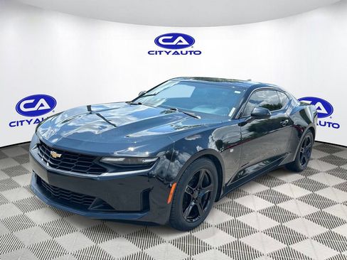 Used 2019 Chevrolet Camaro LT RWD image 10