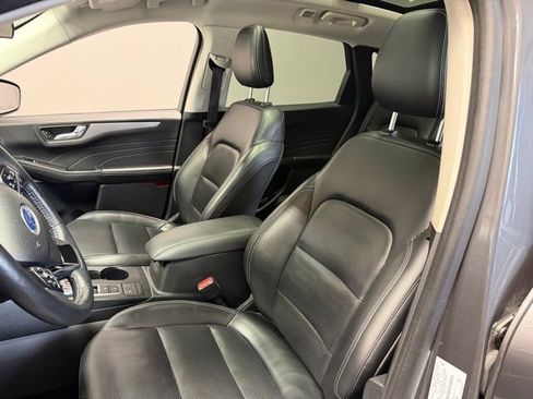 Used 2021 Ford Escape SEL image 16