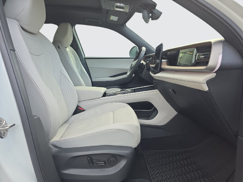 New 2027 Volkswagen Atlas SEL R-Line AWD/4WD image 10