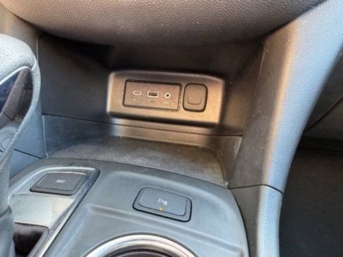 Used 2023 Chevrolet Equinox LT w/ Driver Convenience Package AWD/4WD image 24