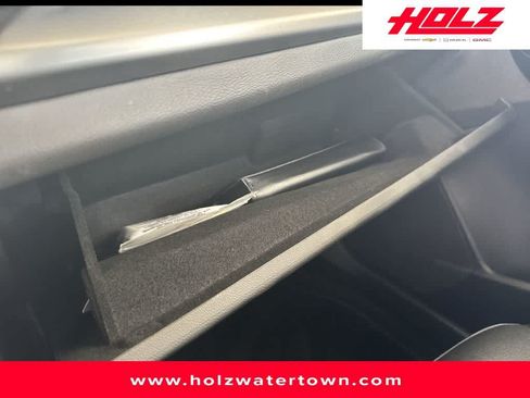 Certified 2024 Cadillac XT4 Sport AWD/4WD image 27