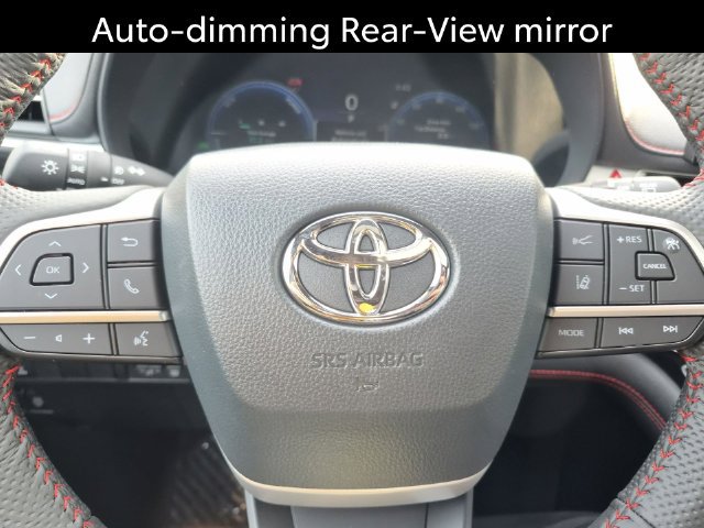 Certified 2026 Toyota Sienna XSE FWD image 18