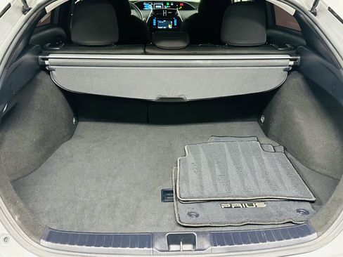 Used 2019 Toyota Prius LE image 26