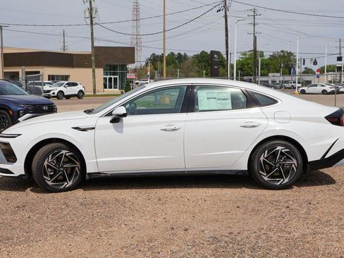 New 2026 Hyundai Sonata SEL FWD image 33