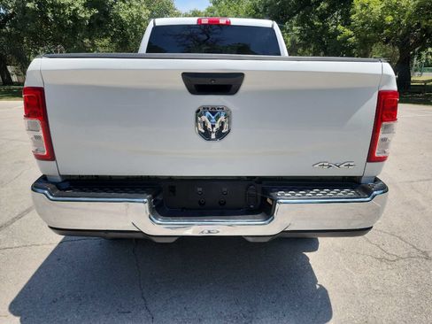 Used 2022 RAM 2500 Tradesman w/ Chrome Appearance Group AWD/4WD image 6